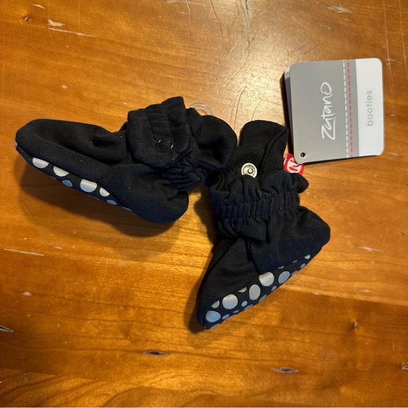 NWT Zutano Baby Booties (Set of Two) - Picture 5 of 8